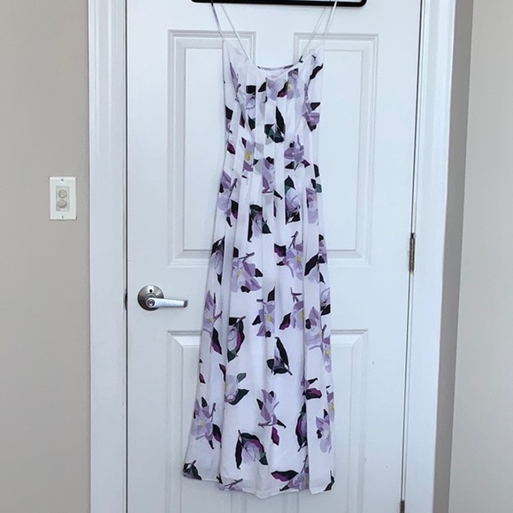 NWOT Banana Republic Light Floral Pattern - Size 4 - Picture 11 of 11